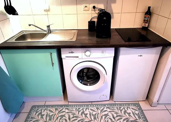 Grand Lumineux Et Sa Terrasse Au Calme Apartman *